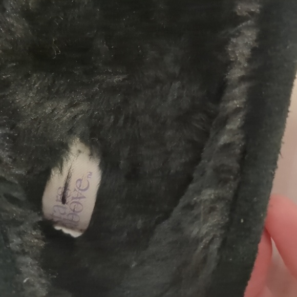 Black Stars Above Moccasin Suede Slippers with Faux Fur Inside - Picture 6 of 9